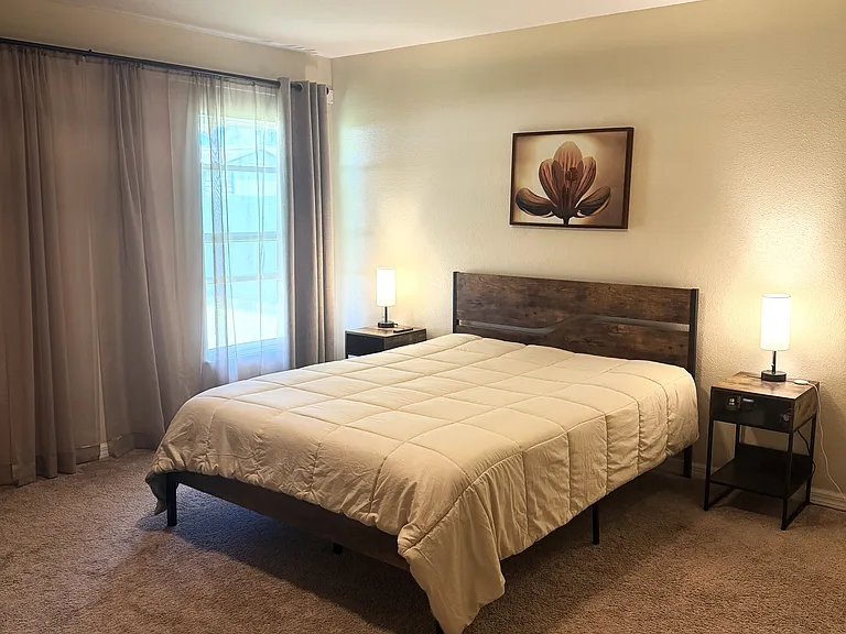 37 Rickenbacker Dr — Photo 13