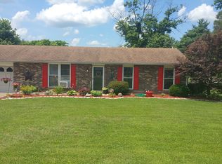 8611 Sunset Dr, Carlisle, OH
