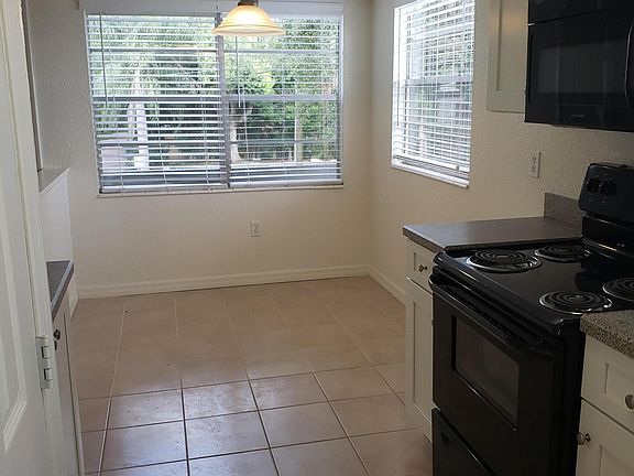 3rd image of 1850 Bayard Pl #5