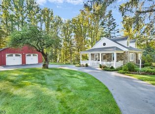 180 Fox Chase Rd, Chester, NJ 07930