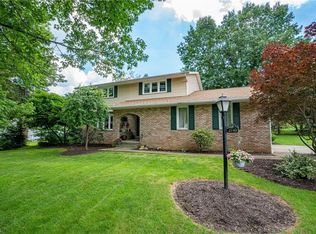 2140 Vixen St NW, North Canton, OH 44720