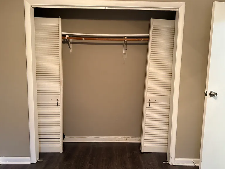 330 Forest Pl — Photo 27