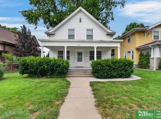 617 S 28th St, Lincoln, NE 68510