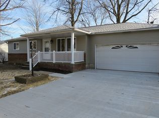5605 Williamsburg Dr, Lorain, OH 44053