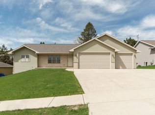 320 Monroe St, Beaver Dam, WI 53916