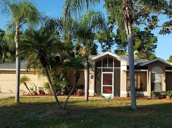 97 Mariner Ln, Rotonda West, FL 33947