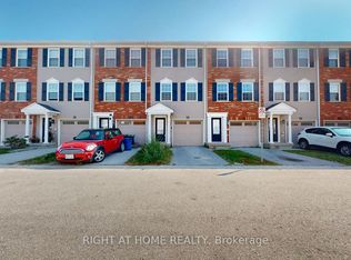 91 Coughlin Rd #20, Barrie, ON L4N0L6