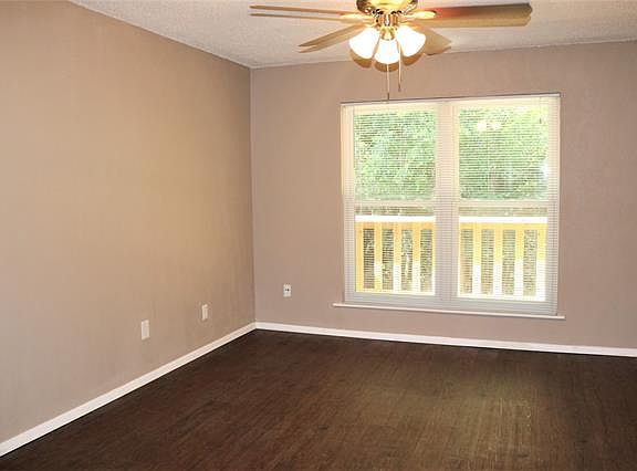 4th image of 6004 Westridge Ln APT 708