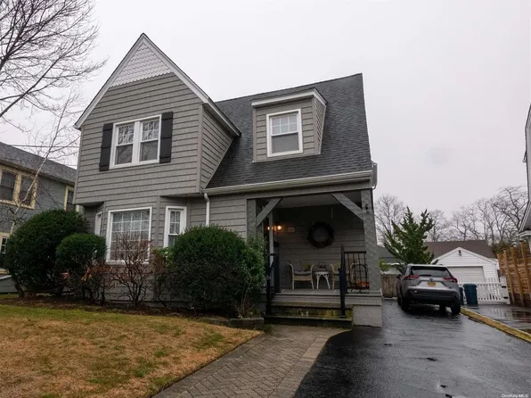288 Raymond Street, Rockville Centre, NY 11570