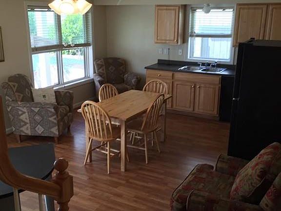 4th image of 288 N End Blvd #1