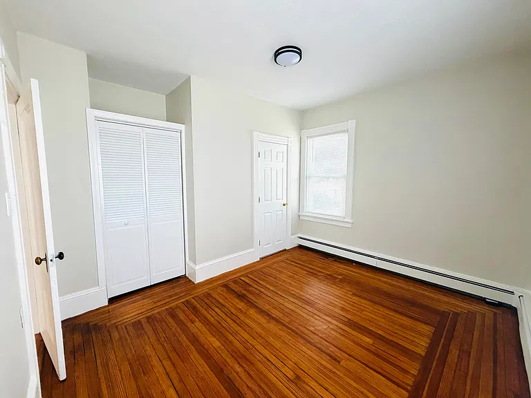 204 Woodbine St #1 — Photo 8