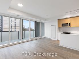 4365 Bloor St W