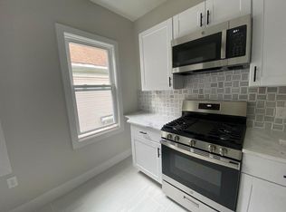 106 Glenway St #2A, Dorchester, MA 02121
