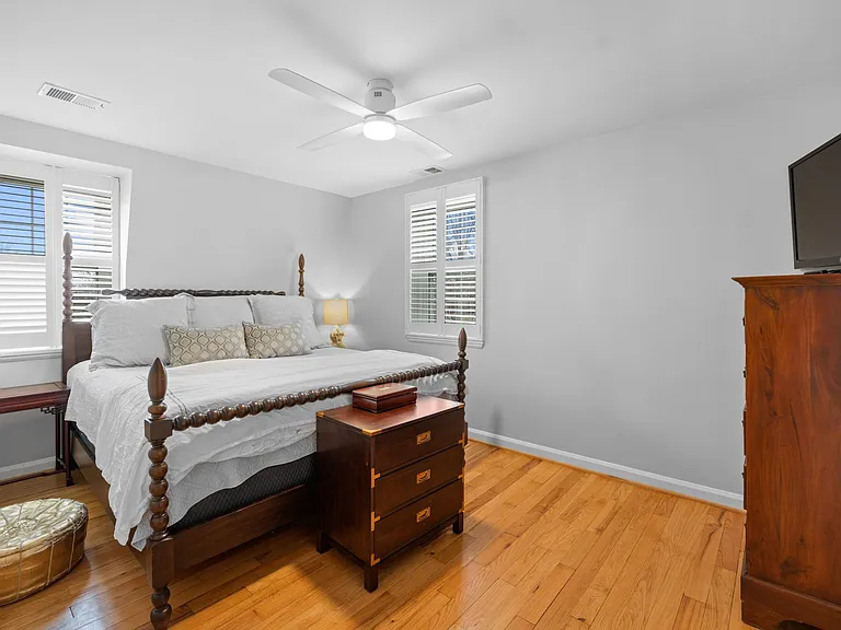 3203 S Stafford St — Photo 25