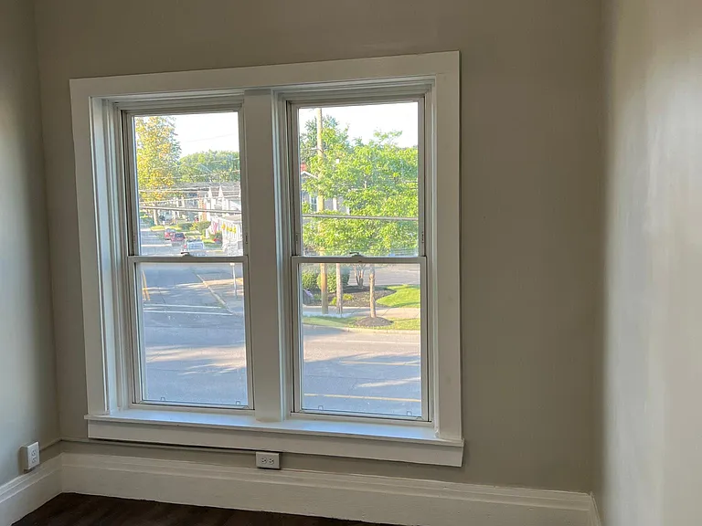329 Ellicott St #UPPER — Photo 16