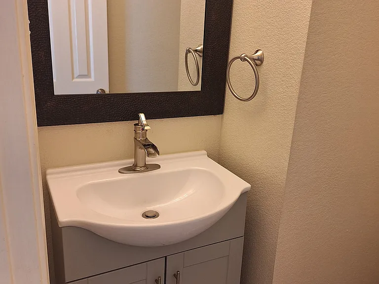 2045 Knights Ct — Photo 10