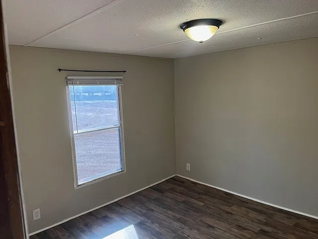 19 Allen R Ln — Photo 5
