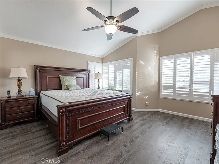 10 Valley Crest Rd — Photo 25