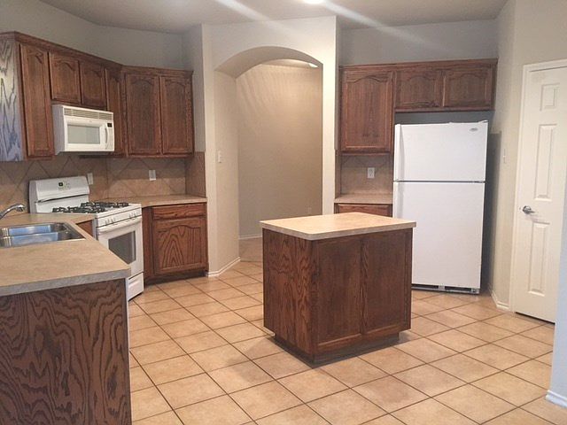 1st image of 6308 Redeagle Creek Dr