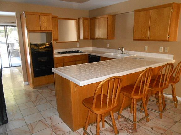 5th image of 6093 Loynes Dr