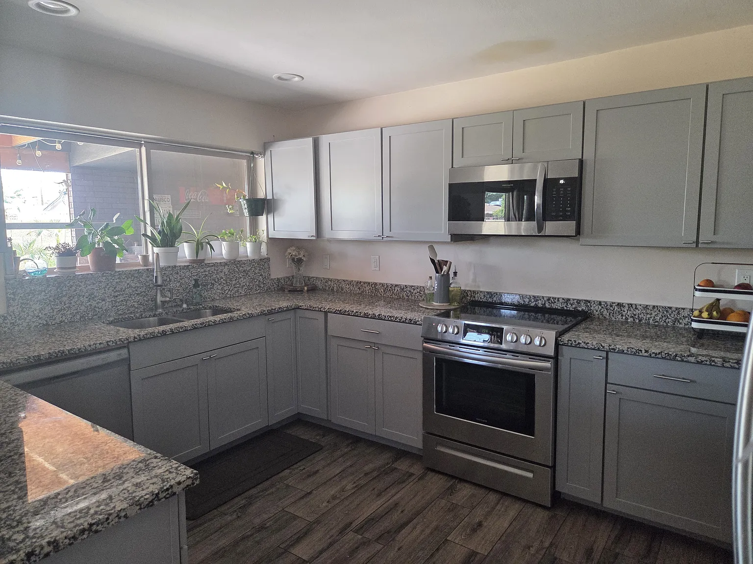 3 bed, 1475 sqft, $2,200 — Photo 4