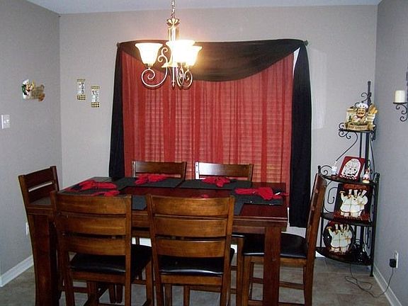 4th image of 110 Hedge Hill Dr