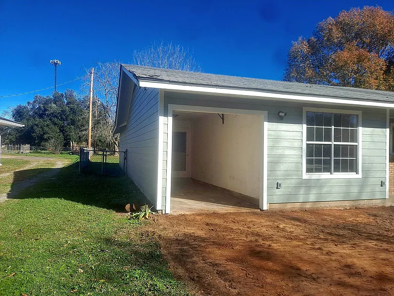 1408 Ryan Chapel Rd — Photo 3
