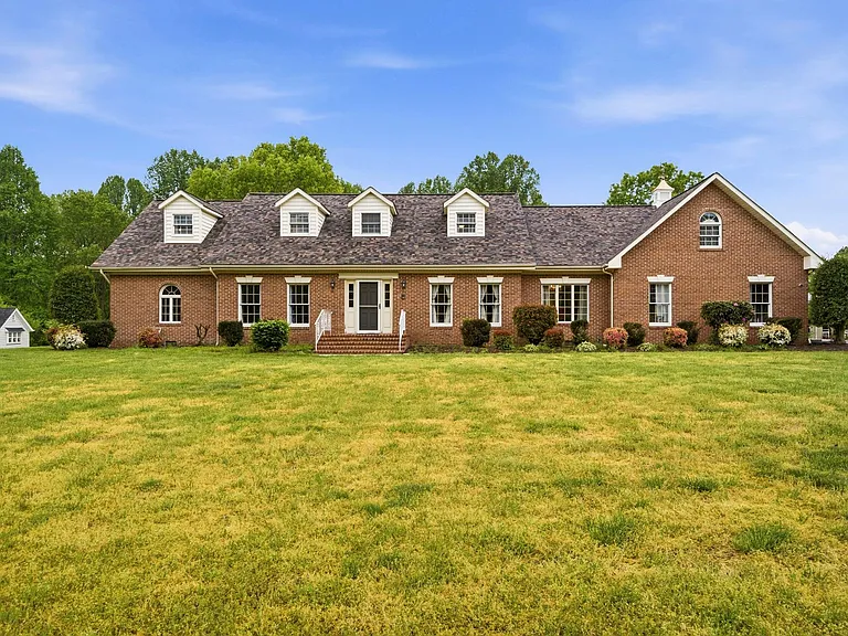 1126 Somerset Ln — Photo 61