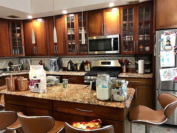 5th image of 1032 Fordham Ln