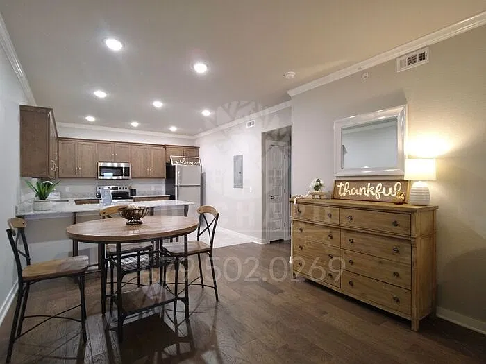2 bed, 2.0 bath, 1024 sqft, $1,125 — Photo 2