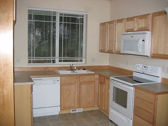 2nd image of 424 To 426 Bungalow Dr NW