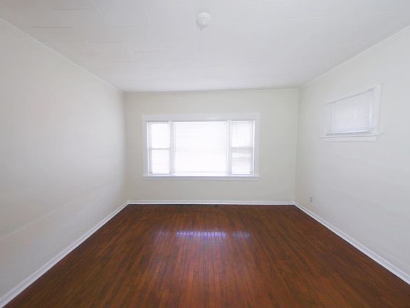 2nd image of 1435 Harlem Ave APT 1