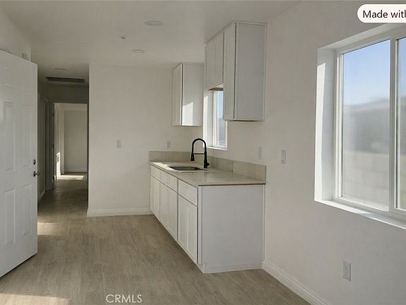 4th image of 5220 Bell Ave