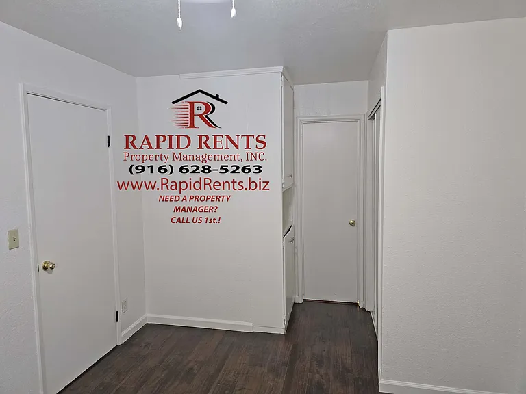 1621 1/2 West St #2 — Photo 5