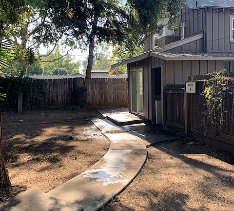 3rd image of 1165 Hobart St #4