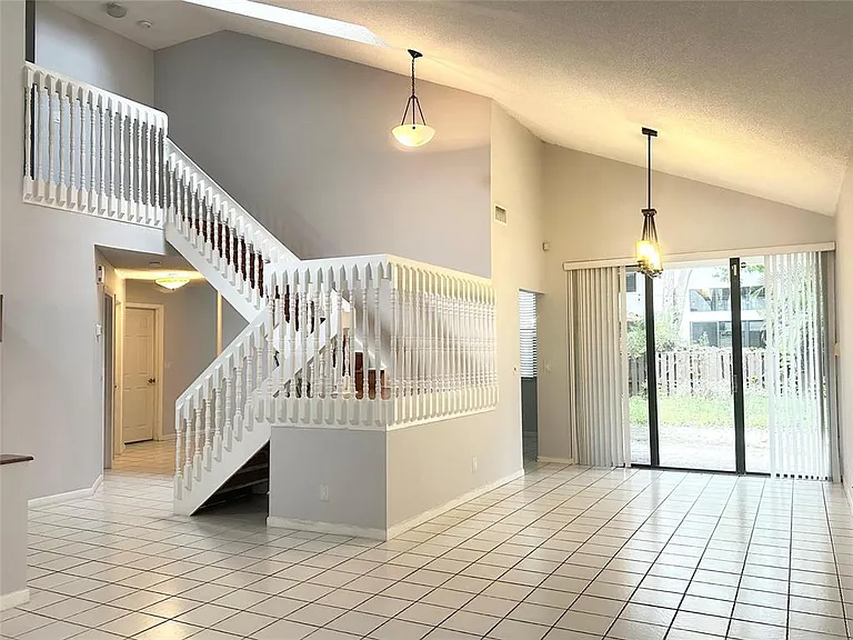 10461 NW 12th Pl — Photo 5