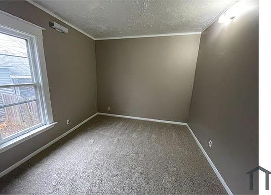 5th image of 239 Ann St NE Unit 1