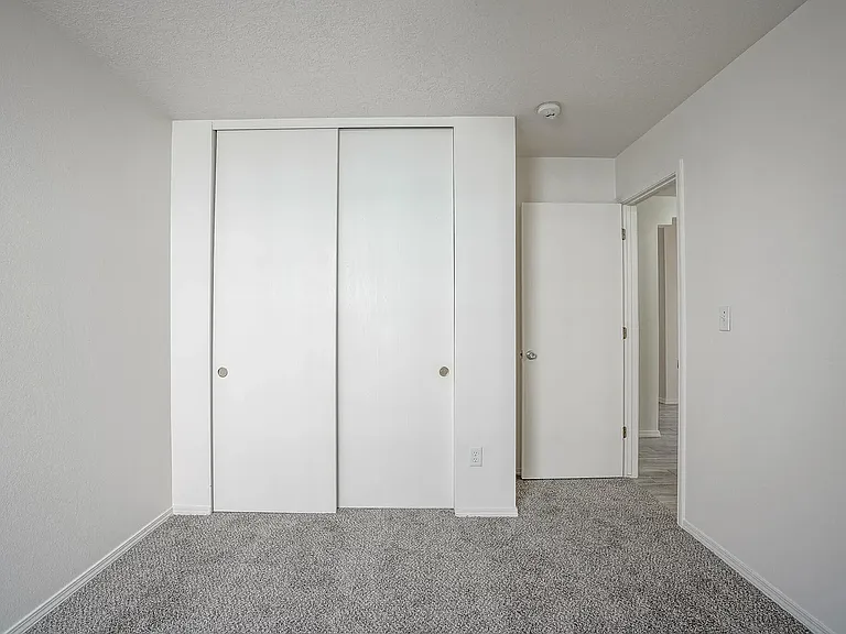 723 Seaborn Dr SW — Photo 24