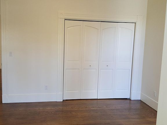 4th image of 958 Sanchez St