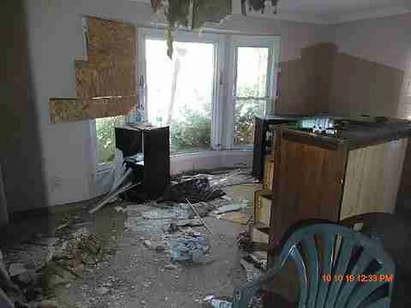 19403 Lamont St, Detroit, MI 48234