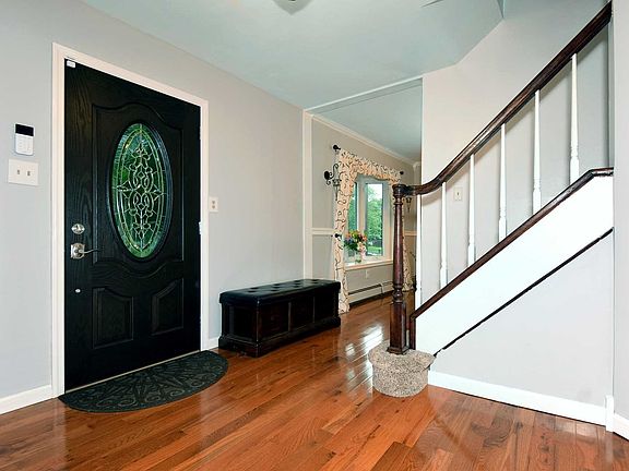 2nd image of 42 Westcliff Dr