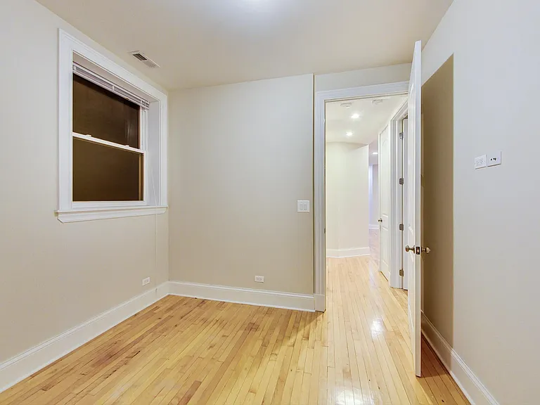 2621 W Leland Ave #1 — Photo 18