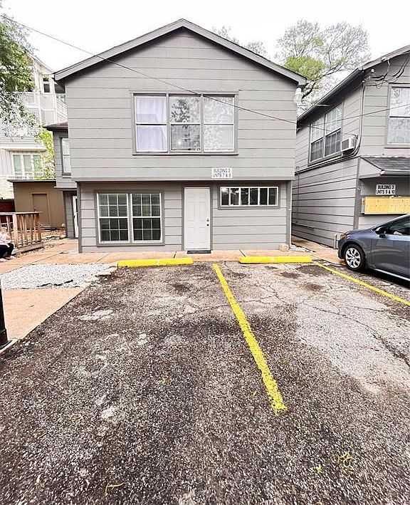 1st image of 911 Byrne St APT 8