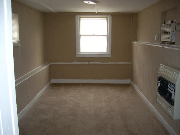 108 S College Ave #C — Photo 7