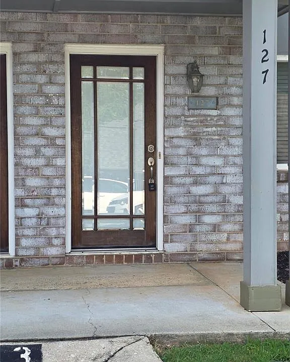 127 Rondak Cir SE