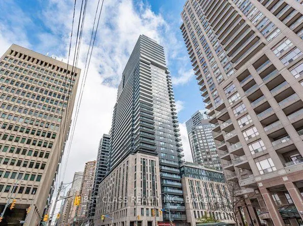 955 Bay St #3208, Toronto, ON M5S 0C6