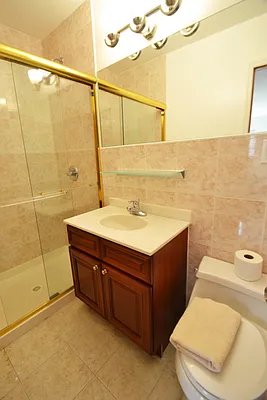 Rented by Smart City Real Estate LLC | media 25