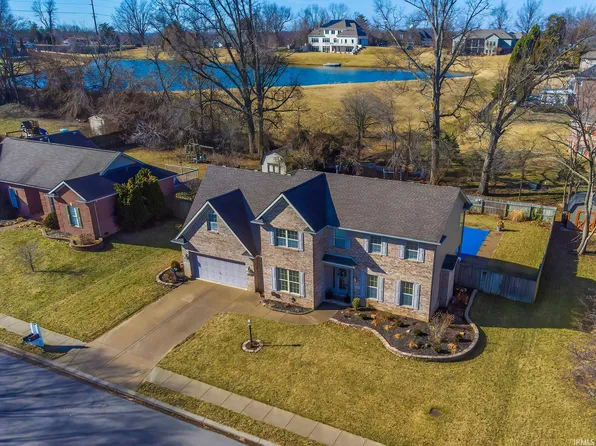 4377 Stonegarden Ln, Newburgh, IN 47630
