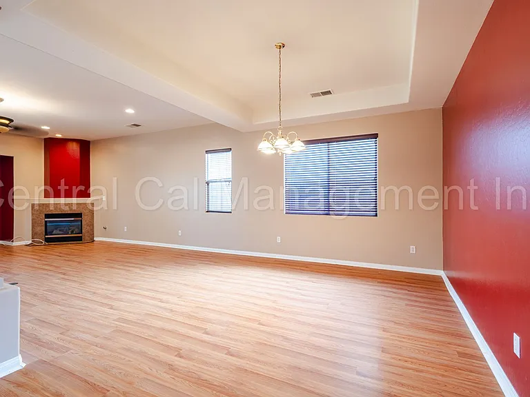 10713 Alexander Falls Ave — Photo 4