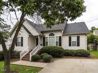 135 Hoskins Cir, Burlington, NC 27215